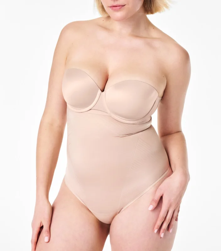 Thinstincts 2.0 High Waisted Thong Champagne Beige