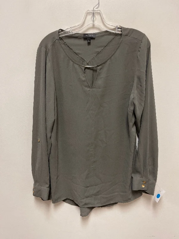 Top Long Sleeve By Limited In Green, Size: L